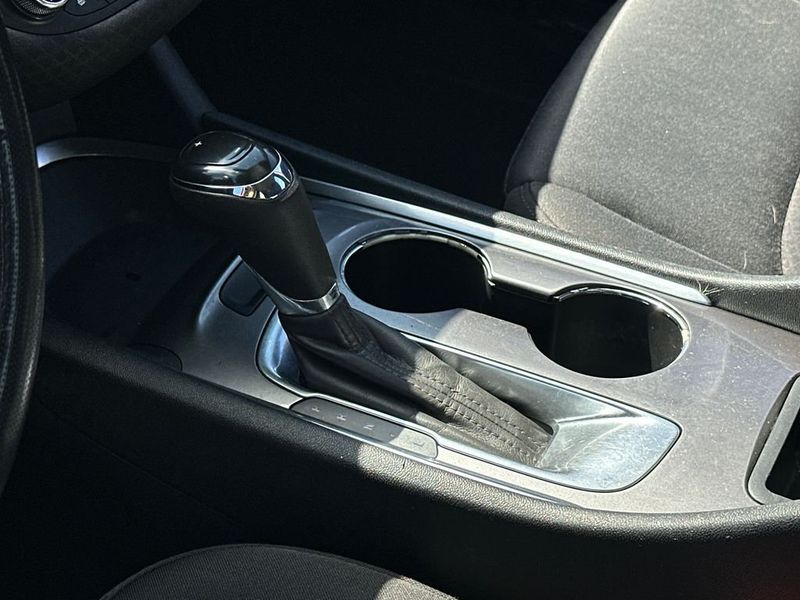 2020 Chevrolet Malibu 4dr Sedan LT - 23001944 - 18