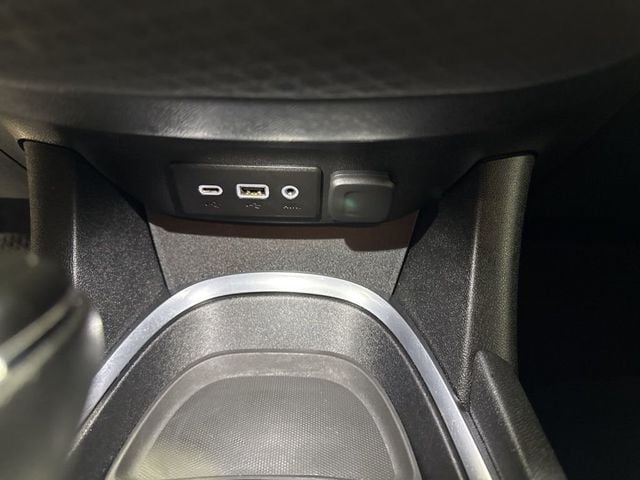 2020 Chevrolet Malibu 4dr Sedan LT - 22992977 - 19