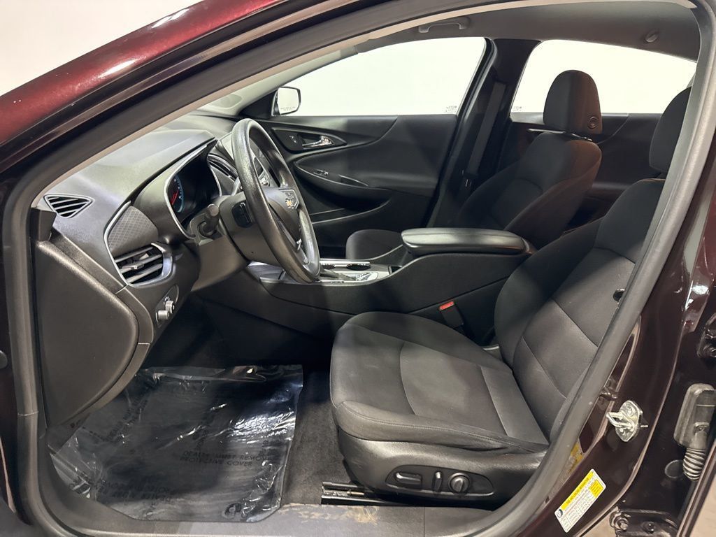 2020 Chevrolet Malibu 4dr Sedan LT - 22992977 - 22