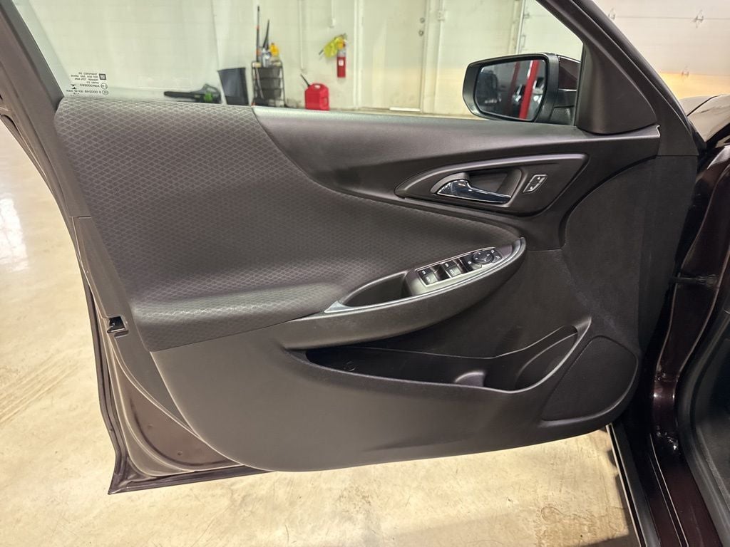 2020 Chevrolet Malibu 4dr Sedan LT - 22992977 - 27