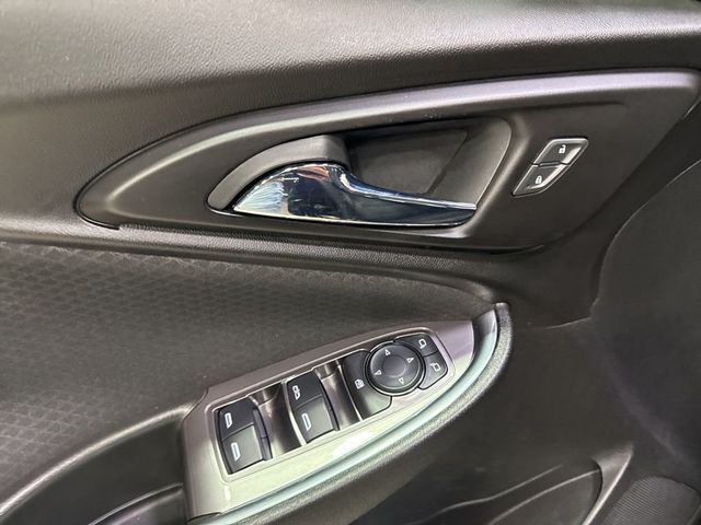 2020 Chevrolet Malibu 4dr Sedan LT - 22992977 - 28