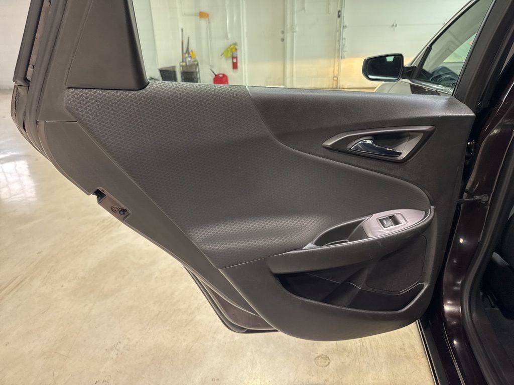 2020 Chevrolet Malibu 4dr Sedan LT - 22992977 - 32