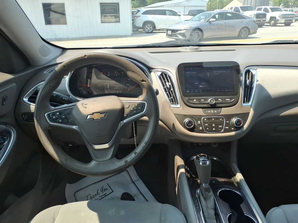 2020 Chevrolet Malibu 4dr Sedan LT - 23062608 - 13
