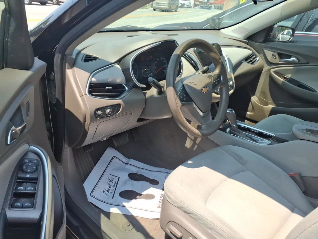 2020 Chevrolet Malibu 4dr Sedan LT - 23062608 - 5