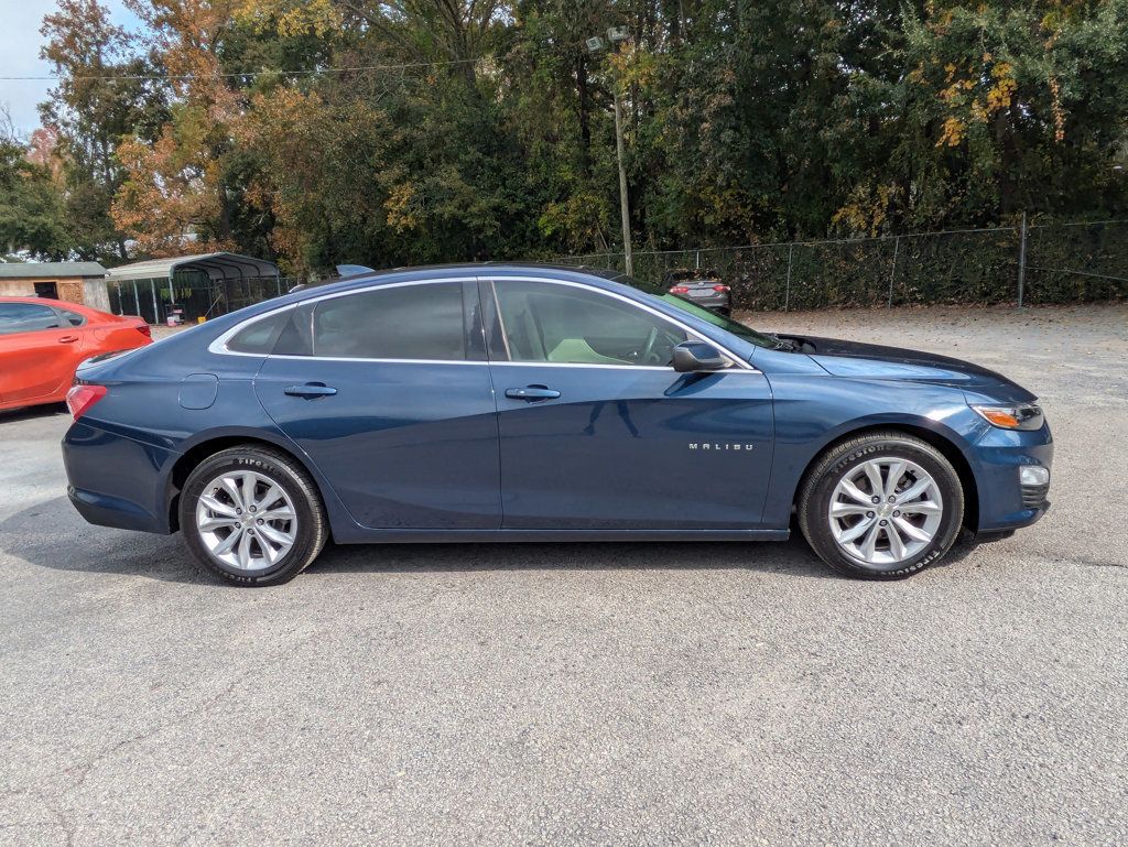 2020 Chevrolet Malibu 1LT photo 2