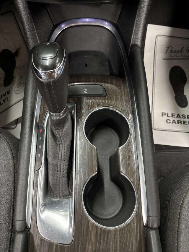 2020 Chevrolet Malibu 4dr Sedan Premier - 22961868 - 30