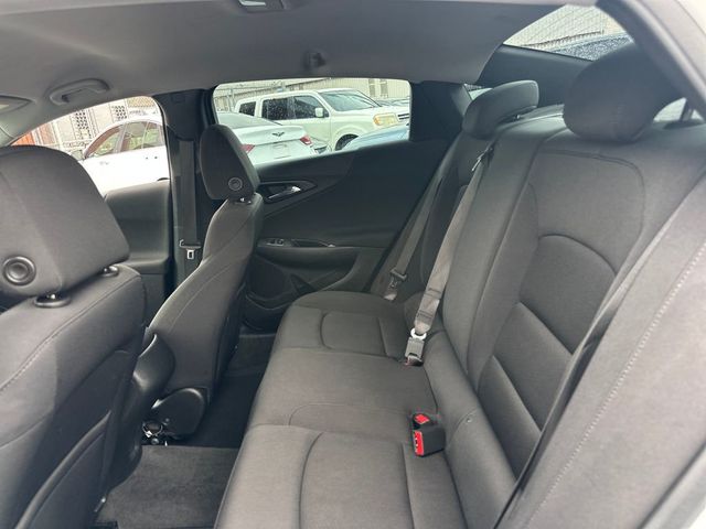 2020 Chevrolet Malibu LS - 23010617 - 14