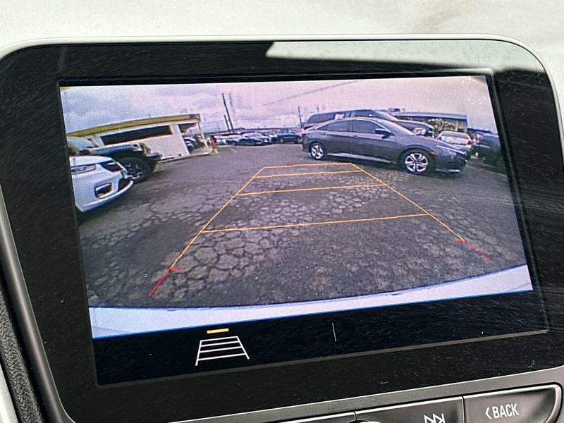 2020 Chevrolet Malibu LS - 23010617 - 16