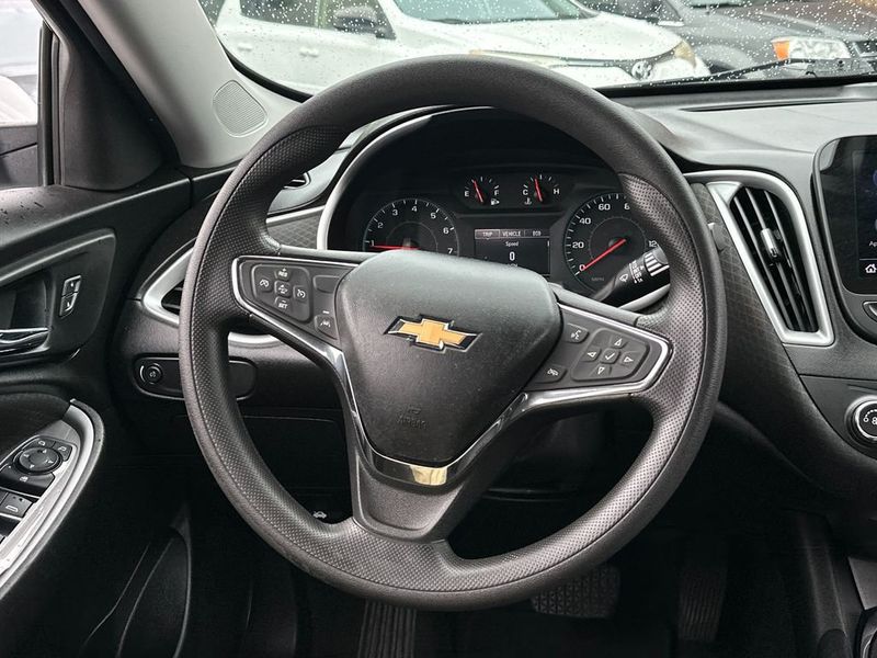 2020 Chevrolet Malibu LS - 23010617 - 17