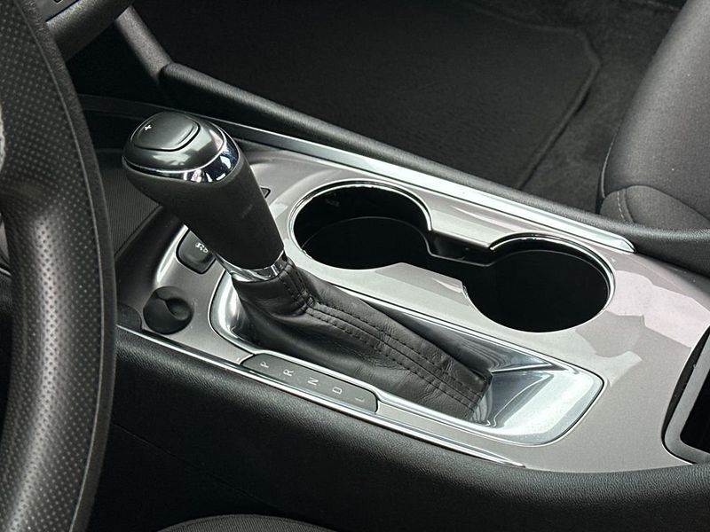 2020 Chevrolet Malibu LS - 23010617 - 18