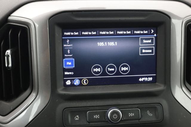 2020 Chevrolet Silverado 1500 2WD Reg Cab 140'' Work Truck w/ Tommy Gate & Convenience Pkg - 22994712 - 11