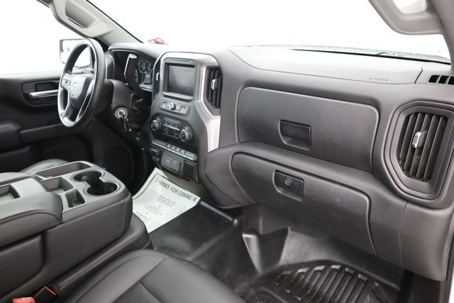 2020 Chevrolet Silverado 1500 2WD Reg Cab 140'' Work Truck w/ Tommy Gate & Convenience Pkg - 22994712 - 18