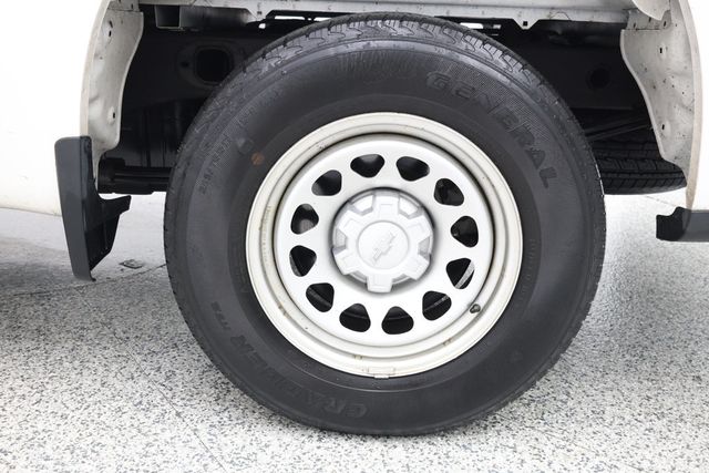 2020 Chevrolet Silverado 1500 2WD Reg Cab 140'' Work Truck w/ Tommy Gate & Convenience Pkg - 22994712 - 5