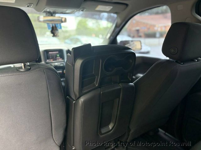 2020 Chevrolet Silverado 1500 4WD Crew Cab 147" Custom - 23027660 - 25