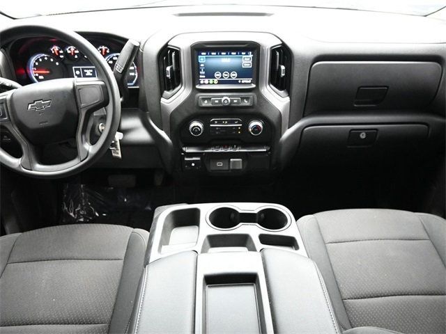 2020 Chevrolet Silverado 1500 Custom photo 13