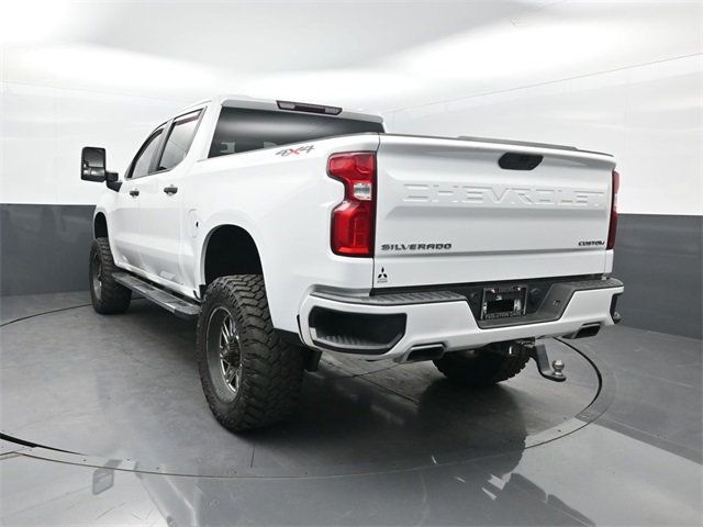 2020 Chevrolet Silverado 1500 Custom photo 2