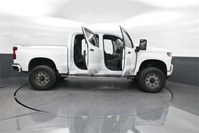 2020 Chevrolet Silverado 1500 Custom photo 30