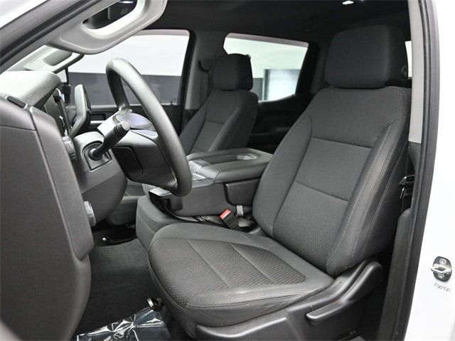 2020 Chevrolet Silverado 1500 Custom photo 4