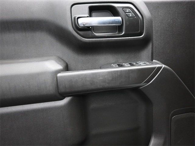 2020 Chevrolet Silverado 1500 Custom photo 6