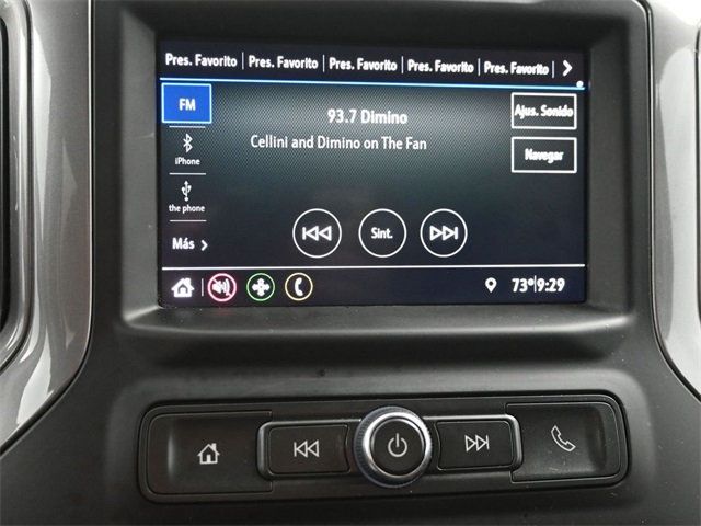 2020 Chevrolet Silverado 1500 Custom photo 12