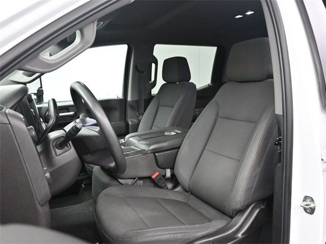 2020 Chevrolet Silverado 1500 Custom photo 4