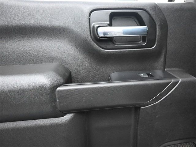 2020 Chevrolet Silverado 1500 Custom photo 7