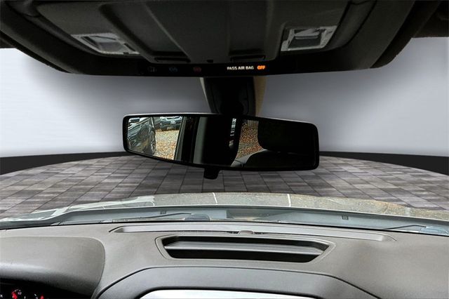 2020 Chevrolet Silverado 1500 4WD Crew Cab 147" Custom - 22945083 - 31