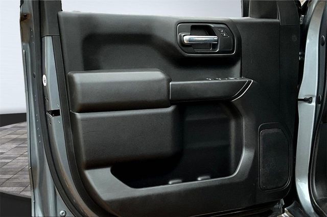 2020 Chevrolet Silverado 1500 4WD Crew Cab 147" Custom - 22945083 - 8