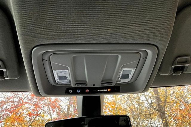 2020 Chevrolet Silverado 1500 4WD Crew Cab 147" Custom - 22986429 - 29