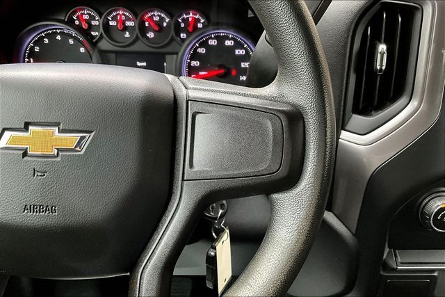 2020 Chevrolet Silverado 1500 4WD Crew Cab 147" Custom - 22991081 - 21