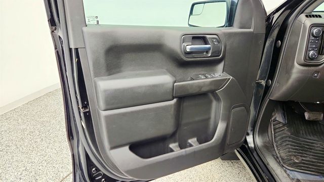 2020 Chevrolet Silverado 1500 4WD Crew Cab 147' Custom w/ Value Pkg & 5.3L EcoTec3 V8 - 23011314 - 9