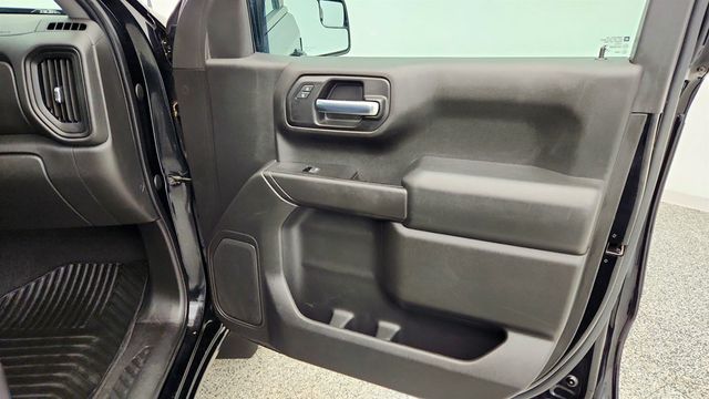 2020 Chevrolet Silverado 1500 4WD Crew Cab 147' Custom w/ Value Pkg & 5.3L EcoTec3 V8 - 23011314 - 23