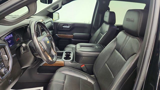 2020 Chevrolet Silverado 1500 4WD Crew Cab 147'' High Country with 6.2L V8 Engine - 22987694 - 21