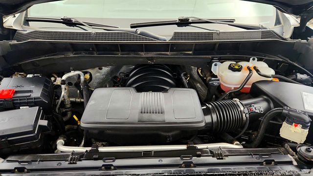 2020 Chevrolet Silverado 1500 4WD Crew Cab 147'' High Country with 6.2L V8 Engine - 22987694 - 28