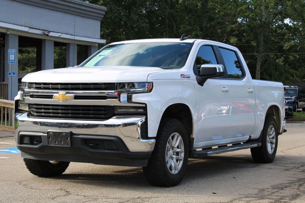 2020 Chevrolet Silverado 1500 LT photo 3