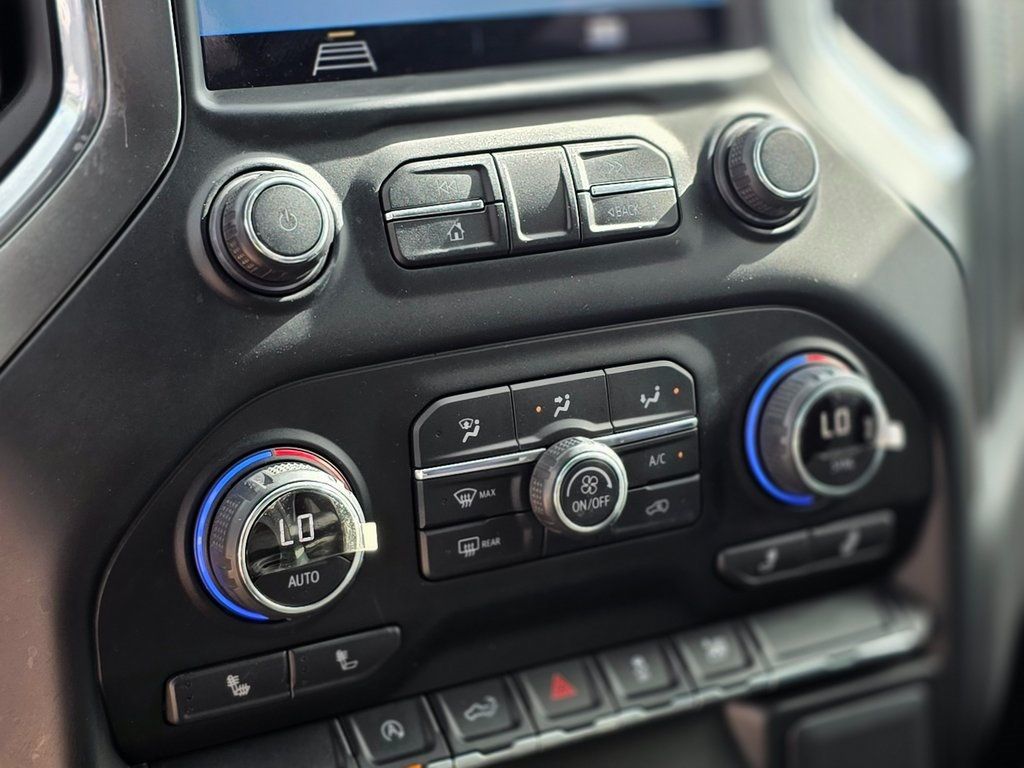 2020 Chevrolet Silverado 1500 4WD Crew Cab 147" LT - 22967246 - 30