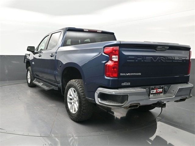 2020 Chevrolet Silverado 1500 LT photo 3