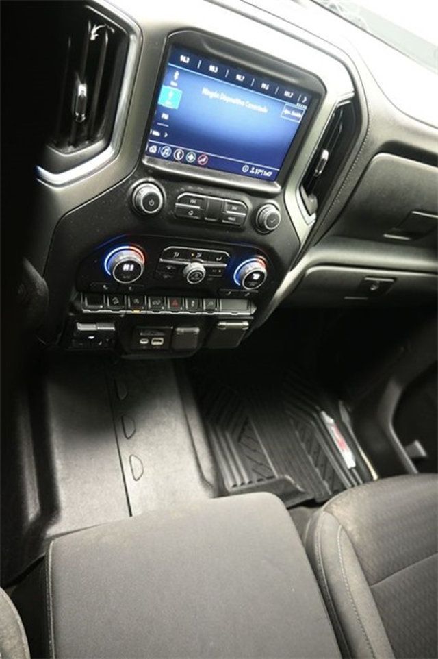 2020 Chevrolet Silverado 1500 4WD Crew Cab 147" LT - 22964209 - 24