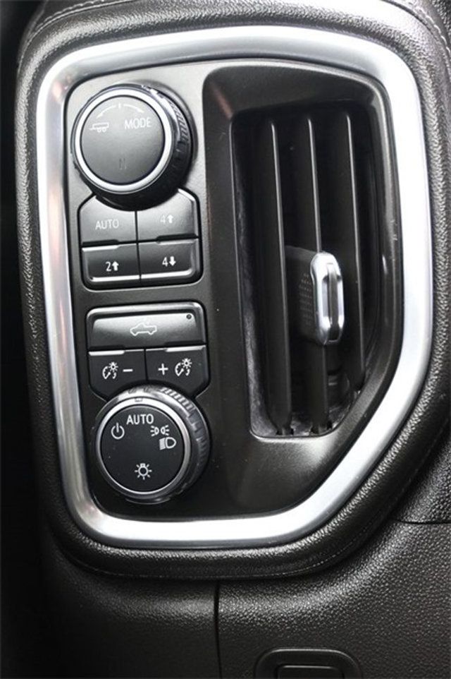 2020 Chevrolet Silverado 1500 4WD Crew Cab 147" LT - 22964209 - 31