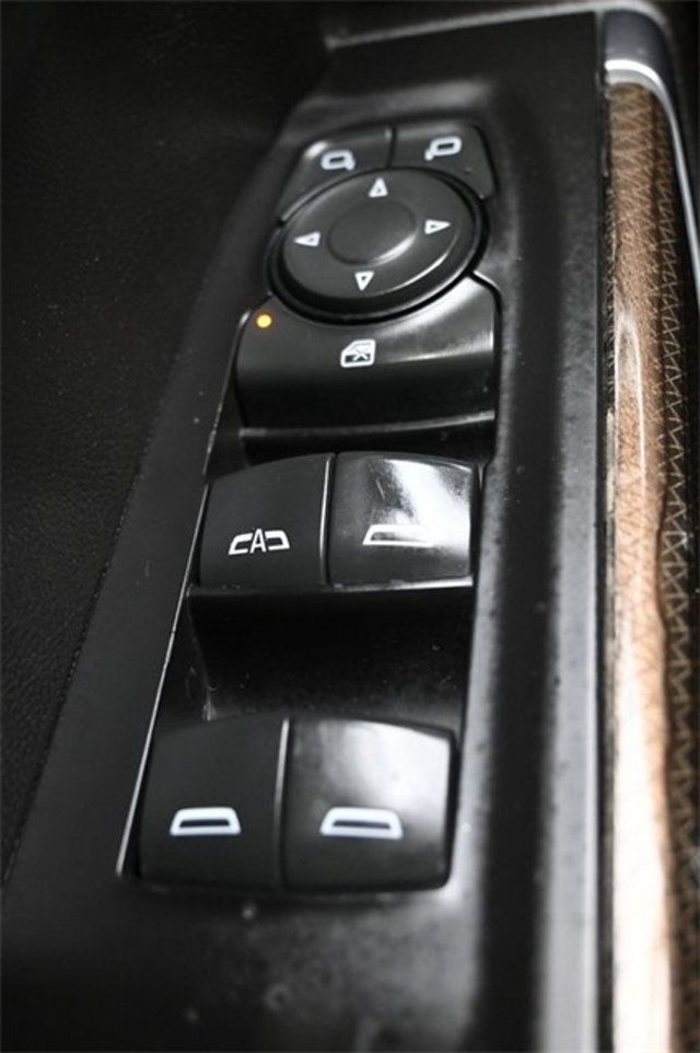 2020 Chevrolet Silverado 1500 4WD Crew Cab 147" LT - 22964209 - 32