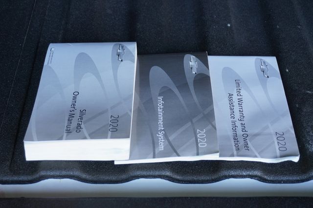 2020 Chevrolet Silverado 1500 4WD Crew Cab 147" LT Trail Boss - 22935413 - 23