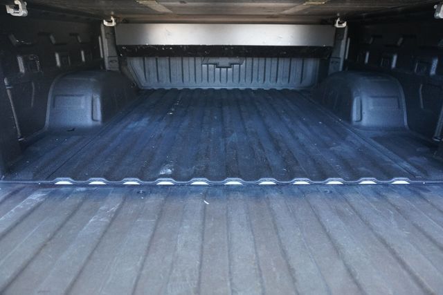 2020 Chevrolet Silverado 1500 4WD Crew Cab 147" LT Trail Boss - 22935413 - 24