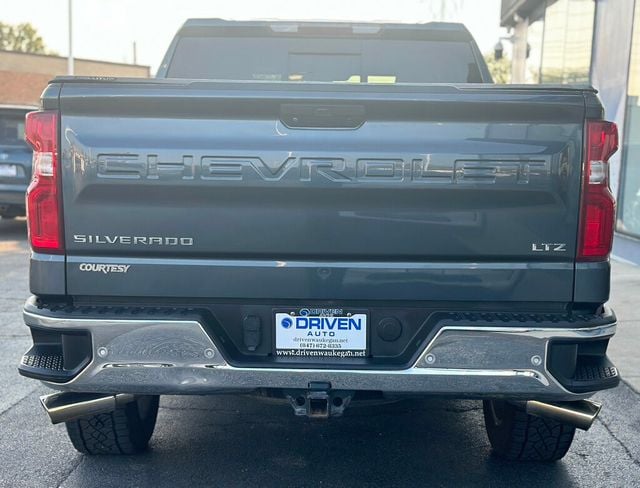 2020 Chevrolet Silverado 1500 4WD Crew Cab 147" LTZ - 22585534 - 3