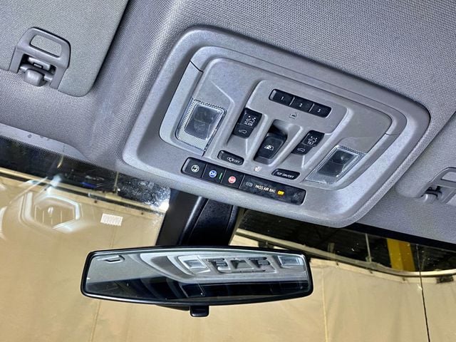 2020 Chevrolet Silverado 1500 4WD Crew Cab 147" RST - 23006269 - 36