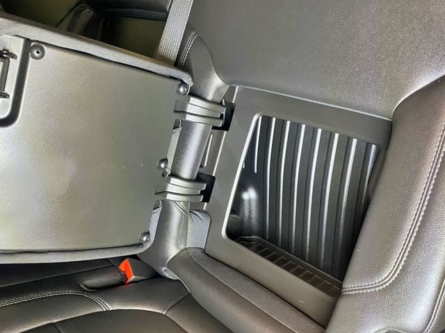 2020 Chevrolet Silverado 1500 4WD Crew Cab 147" RST - 23006269 - 52