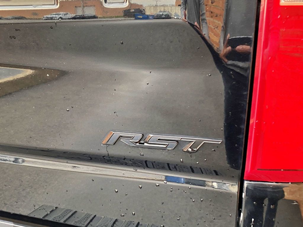 2020 Chevrolet Silverado 1500 4WD Crew Cab 147" RST - 23006269 - 5