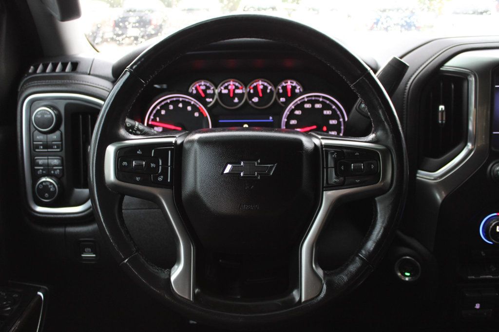 2020 Chevrolet Silverado 1500 RST photo 9