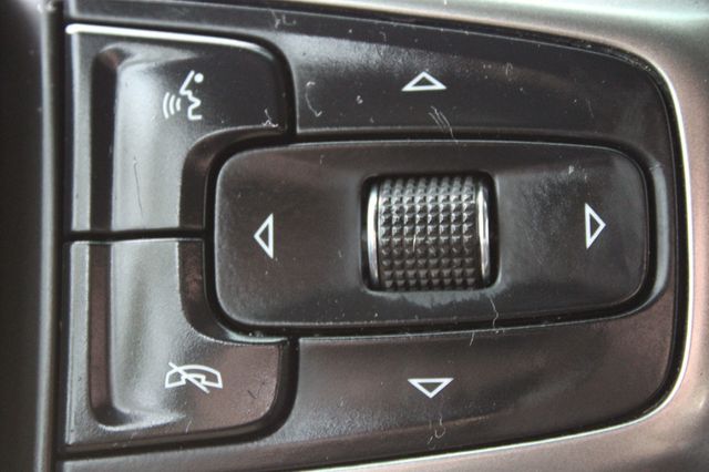 2020 Chevrolet Silverado 1500 4WD Crew Cab 147" RST - 22922743 - 24