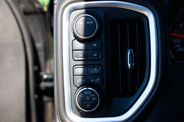 2020 Chevrolet Silverado 1500 4WD Crew Cab 147" RST - 22945384 - 47