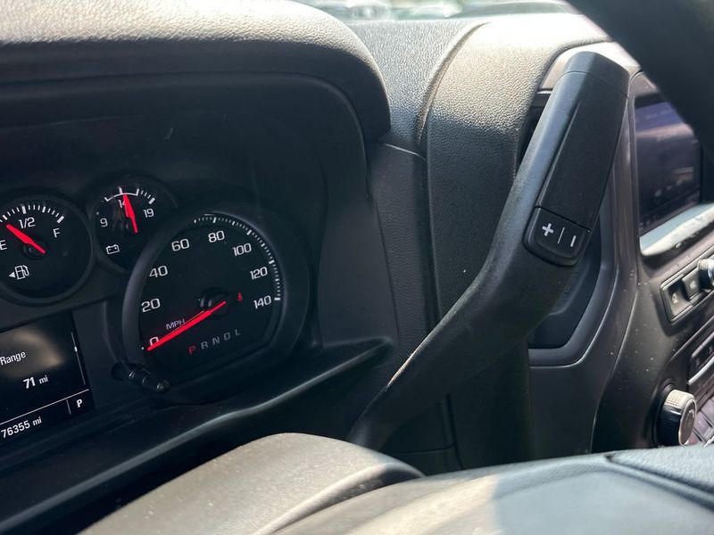 2020 Chevrolet Silverado 1500 4WD Double Cab 147" Custom - 22977631 - 18